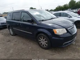 2014 Chrysler Town & Country