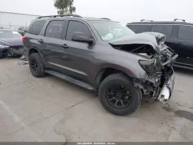 2014 Toyota Sequoia