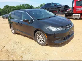 2020 Chrysler Voyager