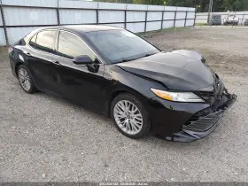 2018 Toyota Camry Hybrid