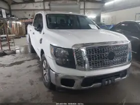 2017 Nissan Titan