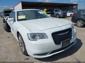 2019 Chrysler 300