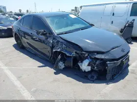 2025 Toyota Camry Hybrid