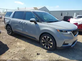 2022 Kia Carnival Mpv