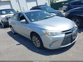 2015 Toyota Camry Hybrid