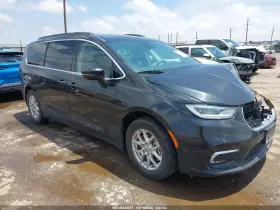 2022 Chrysler Pacifica