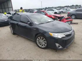 2013 Toyota Camry Hybrid
