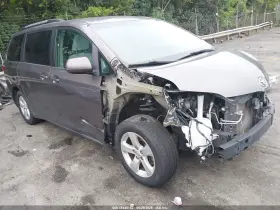 2016 Toyota Sienna