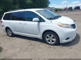 2011 Toyota Sienna