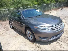 2016 Ford Taurus