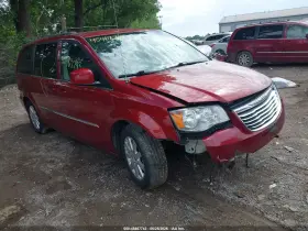 2015 Chrysler Town & Country