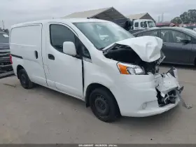 2017 Nissan NV 200