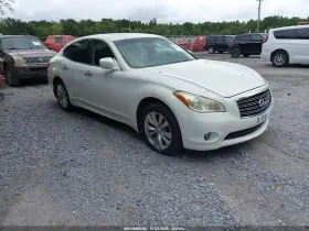2011 Infiniti M37