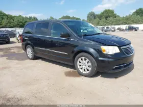 2013 Chrysler Town & Country