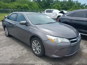 2016 Toyota Camry Hybrid