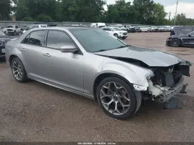 2018 Chrysler 300