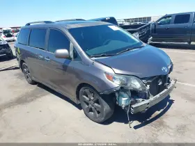 2014 Toyota Sienna