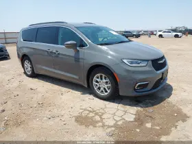 2022 Chrysler Pacifica