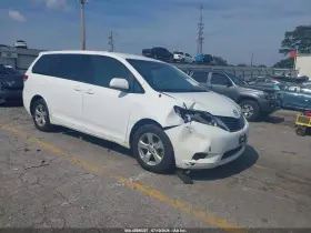 2012 Toyota Sienna