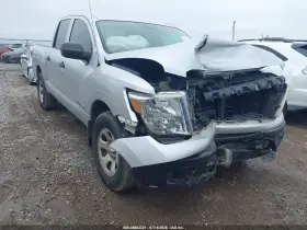 2017 Nissan Titan
