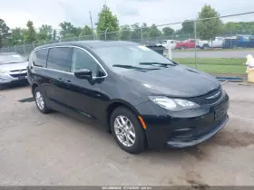 2022 Chrysler Voyager