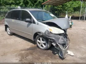 2004 Toyota Sienna