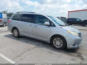 2013 Toyota Sienna