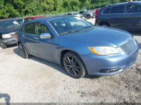 2011 Chrysler 200