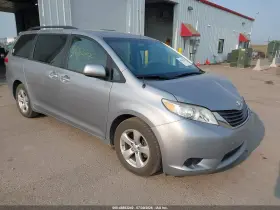 2013 Toyota Sienna