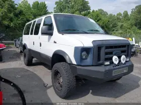 2011 Ford E-350 Super Duty