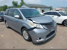 2012 Toyota Sienna