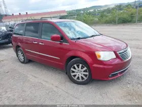 2014 Chrysler Town & Country