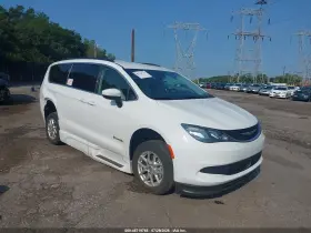 2021 Chrysler Voyager
