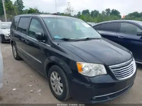 2014 Chrysler Town & Country