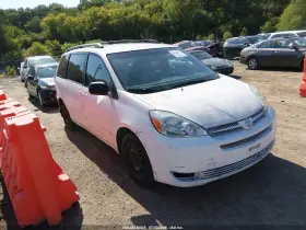2004 Toyota Sienna