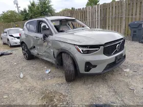 2025 Volvo XC40