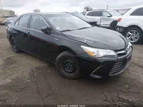 2015 Toyota Camry Hybrid