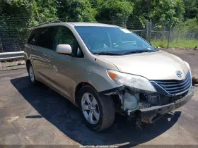 2013 Toyota Sienna