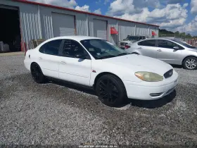 2004 Ford Taurus