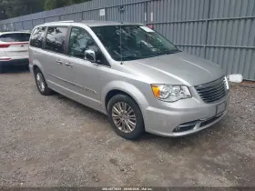 2011 Chrysler Town & Country