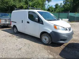 2017 Nissan NV 200