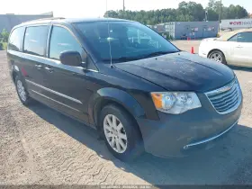 2016 Chrysler Town & Country