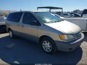 2001 Toyota Sienna