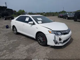 2014 Toyota Camry Hybrid