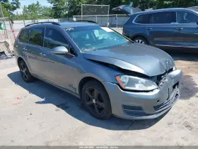 2017 Volkswagen Golf SportWagen