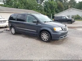 2014 Chrysler Town & Country