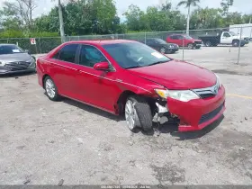 2013 Toyota Camry Hybrid