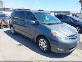 2010 Toyota Sienna