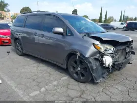 2011 Toyota Sienna