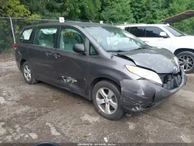 2011 Toyota Sienna
